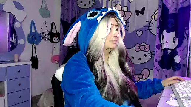 lussyevans24 online show from November 27, 4:46 am