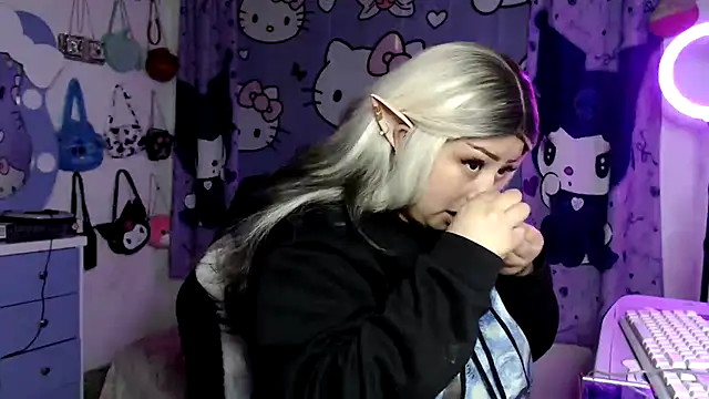 lussyevans24 online show from January 15, 5:55 am