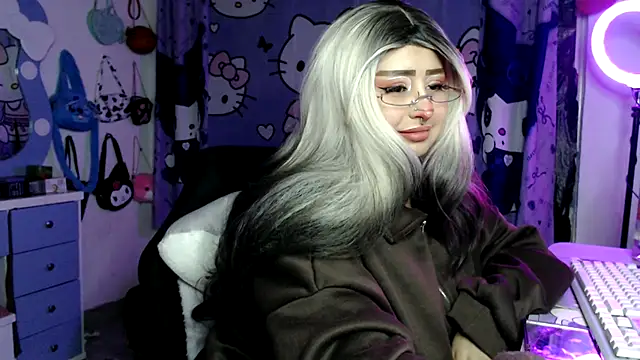 lussyevans24 online show from March 11, 5:23 am