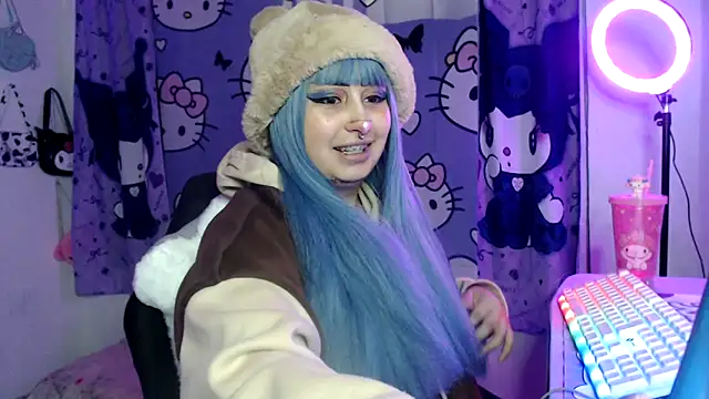 lussyevans24 online show from October 12, 4:58 am