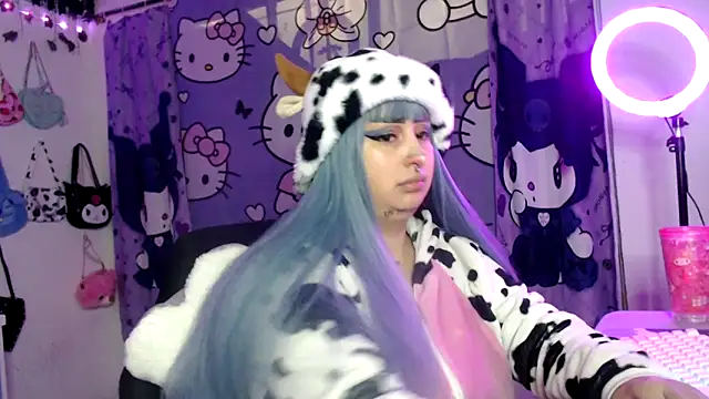 lussyevans24 online show from October 16, 6:21 am