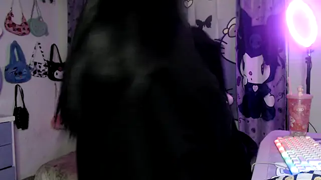 lussyevans24 online show from November 9, 5:44 am