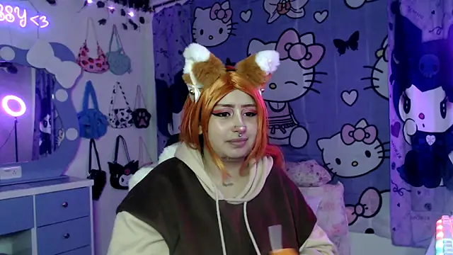 lussyevans24 online show from October 4, 5:20 am