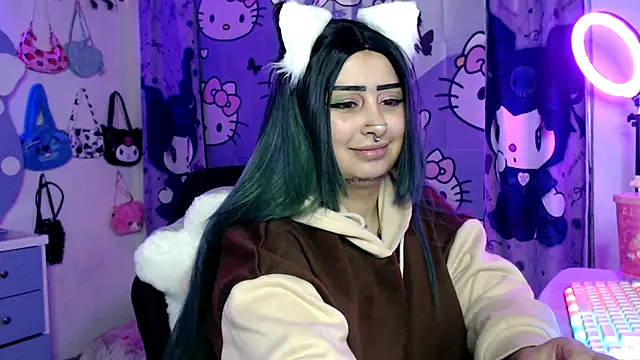 lussyevans24 online show from October 23, 4:44 am