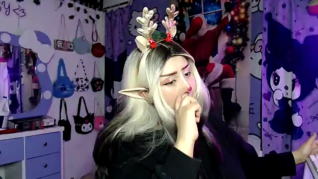 lussyevans24 online show from December 19, 5:43 am