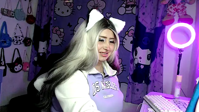 lussyevans24 online show from February 11, 6:46 am