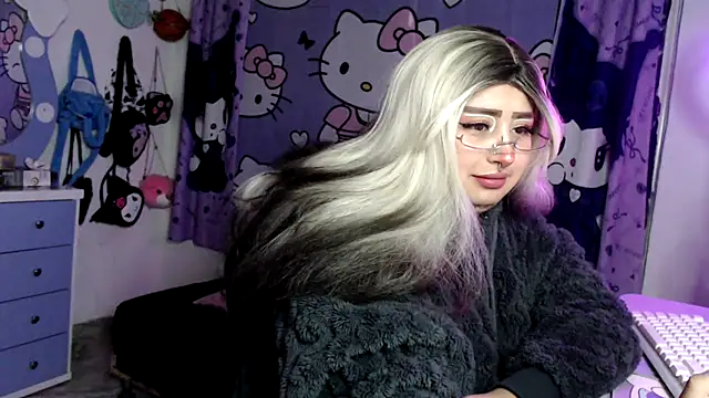 lussyevans24 online show from April 24, 4:36 am