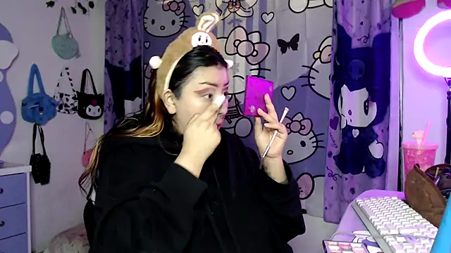 lussyevans24 online show from November 29, 5:07 am