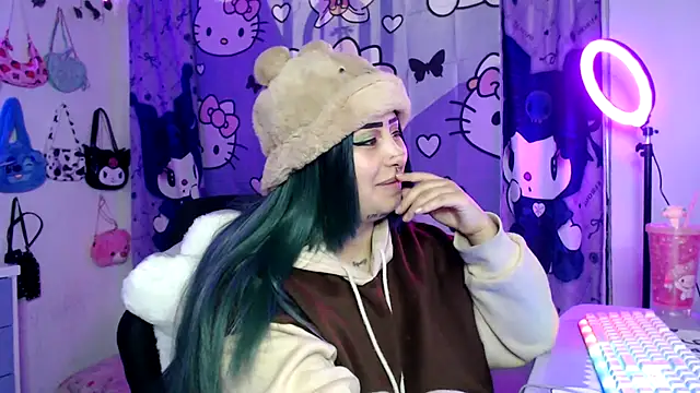 lussyevans24 online show from October 26, 5:41 am