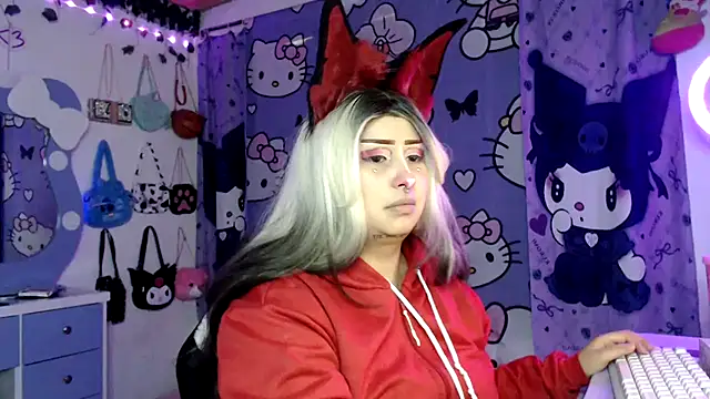 lussyevans24 online show from December 2, 3:07 am