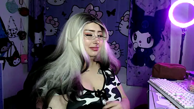 lussyevans24 online show from March 27, 8:26 am
