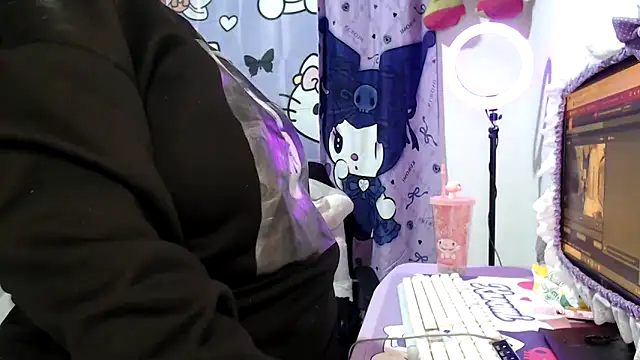 lussyevans24 online show from December 5, 5:17 am