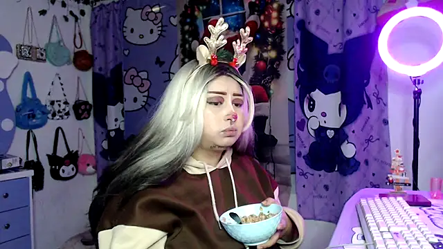 lussyevans24 online show from December 16, 3:33 am