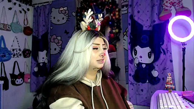 lussyevans24 online show from December 22, 6:24 am