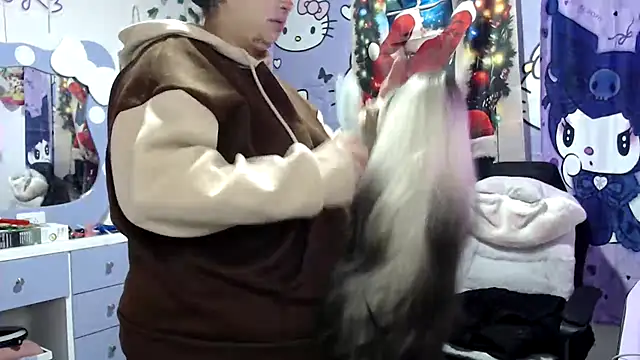 lussyevans24 online show from December 23, 6:23 am