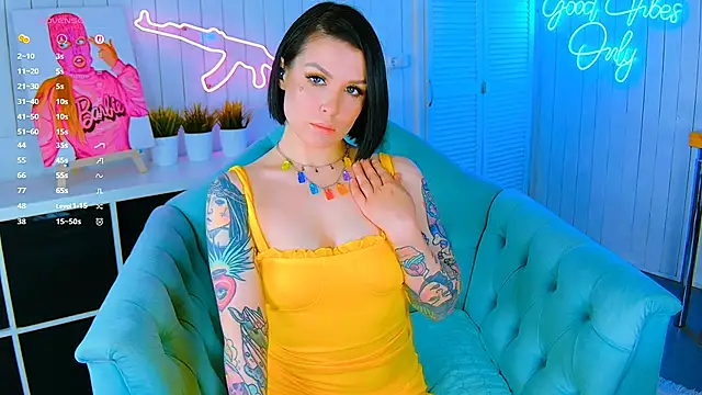 My toys pink online show from March 26, 8:18 pm