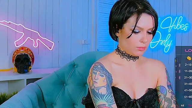 My toys pink online show from March 12, 1:47 am