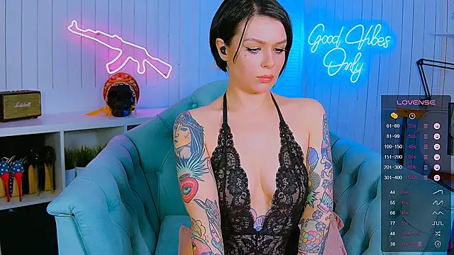 My toys pink online show from March 17, 9:46 pm