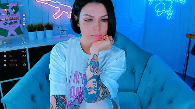 My toys pink online show from November 21, 3:27 am