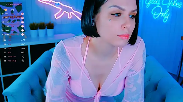 My toys pink online show from November 23, 6:40 pm