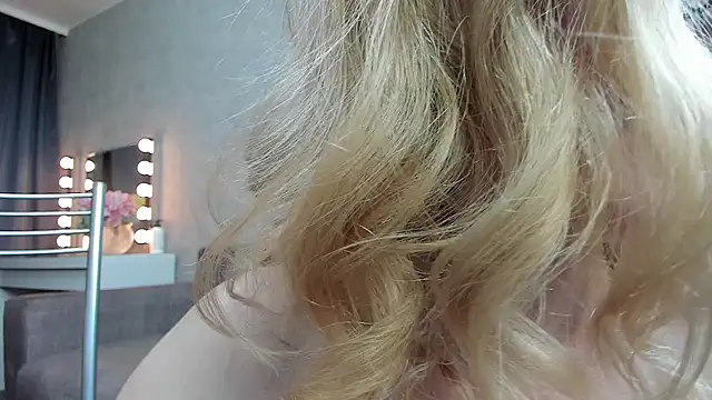 Snapshot of angelica_marquise chatting on February 6, 5:30 pm angelica marquise online show from February 6, 5:30 pm