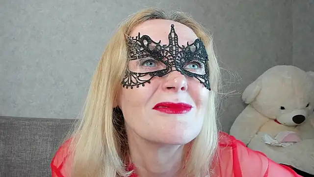 Snapshot of angelica_marquise chatting on July 13, 5:45 pm angelica marquise online show from July 13, 5:45 pm