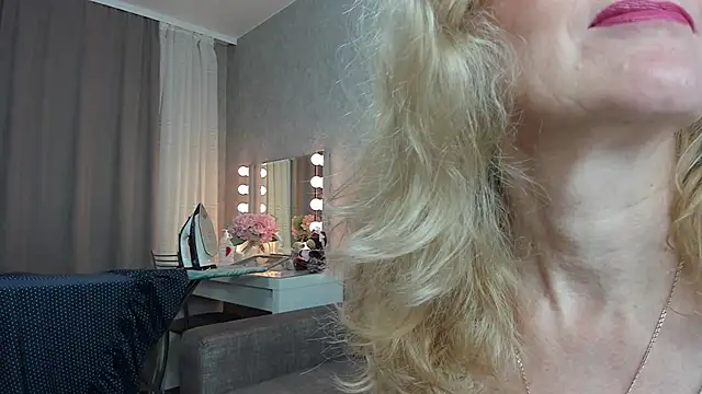 Snapshot of angelica_marquise chatting on March 8, 2:51 pm angelica marquise online show from March 8, 2:51 pm