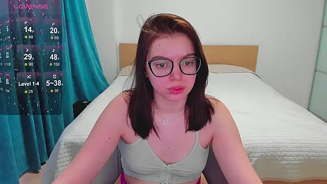 Snapshot of Nicky_Rosee chatting on February 25, 5:52 am Nicky Rosee online show from February 25, 5:52 am