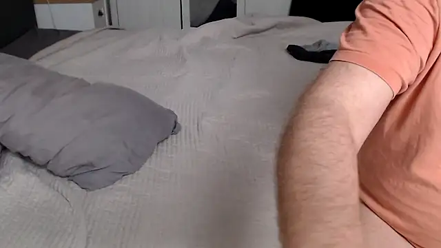 margotgra82 online show from March 25, 11:42 am