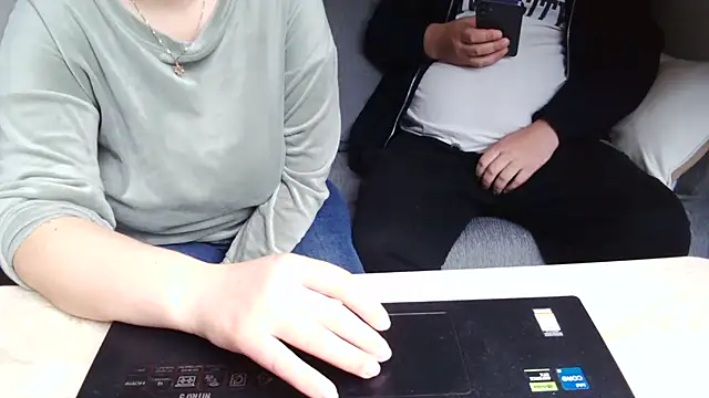 margotgra82 online show from February 20, 9:11 am