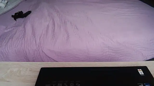 margotgra82 online show from January 9, 7:31 am