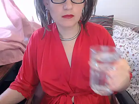 Snapshot of SofieStarlet chatting on July 13, 1:43 pm SofieStarlet online show from July 13, 1:43 pm