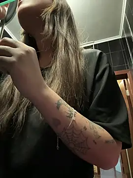 Kim SLO online show from February 6, 5:42 pm