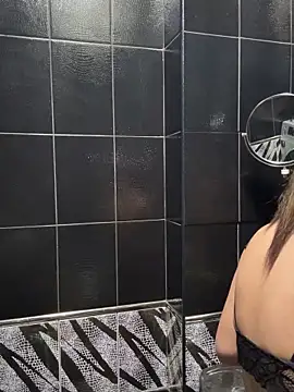 Kim SLO online show from December 21, 2:30 pm