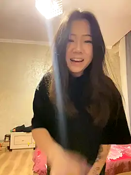 Kim SLO online show from December 6, 4:12 pm