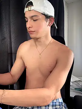 Snapshot of cybercosmiiic chatting on October 13, 5:58 pm cybercosmiiic online show from October 13, 5:58 pm