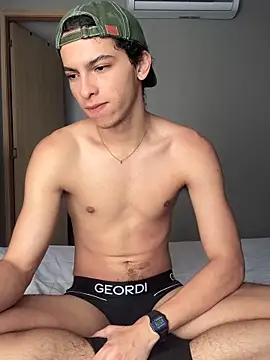 Snapshot of cybercosmiiic chatting on February 19, 7:59 pm cybercosmiiic online show from February 19, 7:59 pm