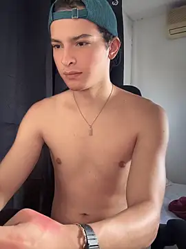 Snapshot of cybercosmiiic chatting on October 11, 5:36 pm cybercosmiiic online show from October 11, 5:36 pm