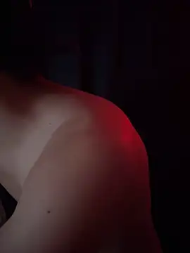 Snapshot of cybercosmiiic chatting on December 17, 8:47 pm cybercosmiiic online show from December 17, 8:47 pm