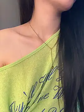 Snapshot of Baby-sexygirl01 chatting on June 27, 3:18 pm Baby-sexygirl01 online show from June 27, 3:18 pm