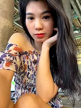 Snapshot of Baby-sexygirl01 chatting on December 16, 2:49 am Baby-sexygirl01 online show from December 16, 2:49 am