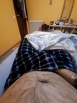 Snapshot of Escondido52 chatting on December 11, 11:43 pm Escondido52 online show from December 11, 11:43 pm