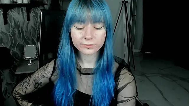 Snapshot of LexiWenford chatting on September 22, 2:50 am LexiWenford online show from September 22, 2:50 am