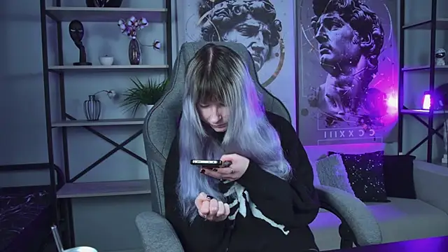 LexiWenford online show from March 18, 3:09 am