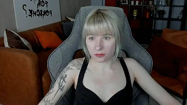 LexiWenford online show from November 11, 3:01 am