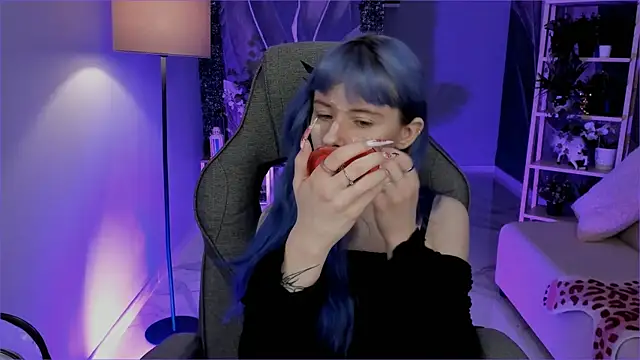 LexiWenford online show from December 3, 3:18 am