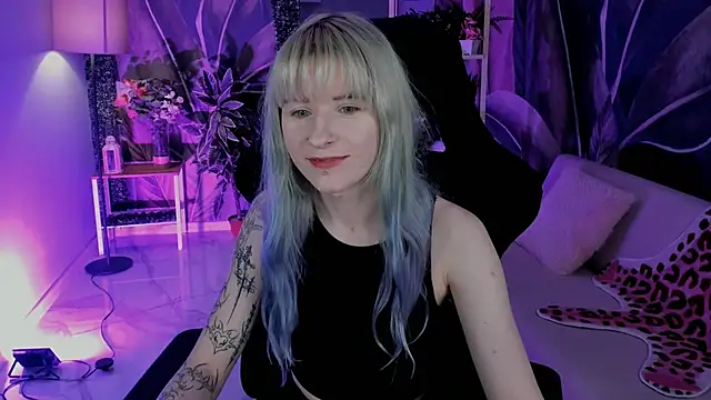 LexiWenford online show from November 20, 3:07 am