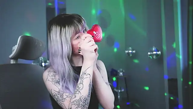 LexiWenford online show from March 24, 3:06 am