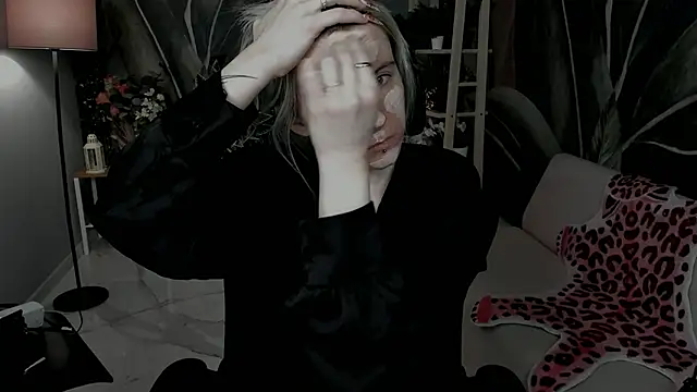 LexiWenford online show from November 25, 2:56 am