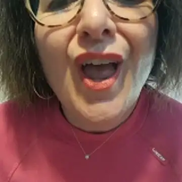 Viola8p online show from November 17, 1:59 pm